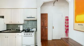 61-2C Prime UES 2BR Newly furnished best value - Image 4