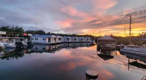 Aqua Lodges At Hurricane Hole Marina - Image 4
