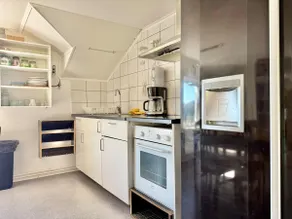 Workers • 19 Beds • 3 Kitchens • Volvo • Parking - Image 5