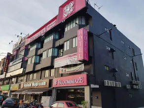 Bloommaze Boutique Hotel Klang - Image 5