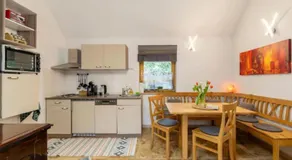 Cozy Holiday Home Leibnitz - Garden & Relaxation - Image 3