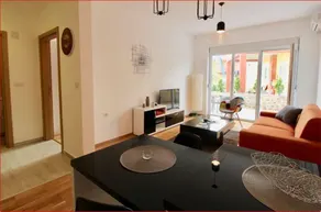 1bd Modern Tivat Apt 5 min Walk to the Center - Image 5