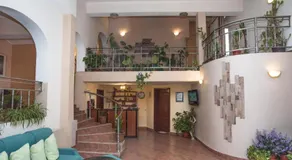 Family Hotel Accent - Image 2