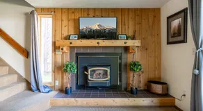 Huckleberry House - Image 2