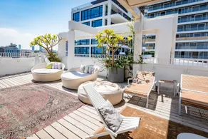 Sea view apartment suite - Image 3
