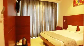 Avenue Hotel - Image 2