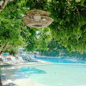 Dominiks Classic 1 Bedroom Tambuli Pool  6 People - Image 5