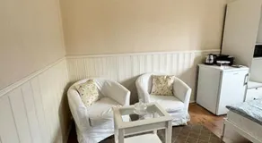 Private room and bathroom in the heart of Drammen - Image 5