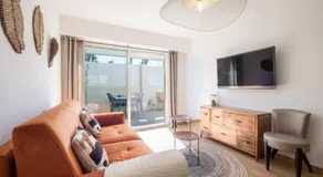 Appartement avec piscine résidentiel - Image 2