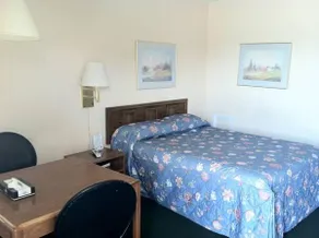 Brooks Motel - Image 3