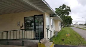 Budget Host Inn - Image 5