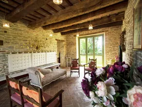 Villa w Wine Tours Near Beach - Image 2