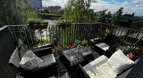 London City Island 1 Bedroom Luxury Apartments, Private Balcony - Image 5