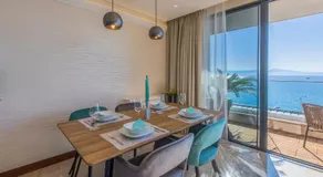 BEACH FRONT VILLA FRAN - DELUXE SEA VIEW SUITE with private jacuzzi # 3 - Image 3