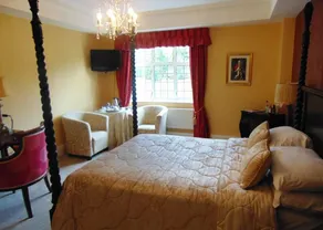 Nuthurst Grange Country House Hotel & Restaurant - Image 4