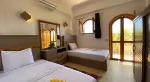 Villa 22 - Image 2