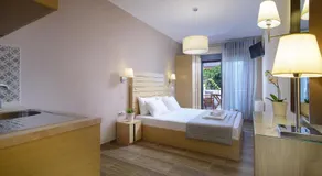 Athos Thea Luxury Rooms - Image 2