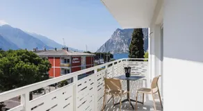 Lake Side Suites - Image 3