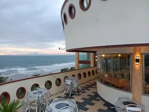 Krisna Beach Hotel - Image 4