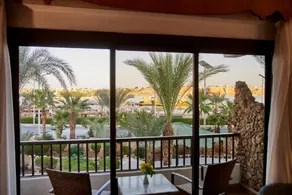 Turquoise Beach Hotel - Image 5