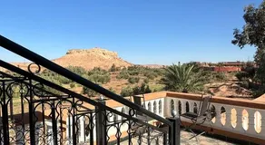 Apartment with Pool & Kasbah View - Image 4