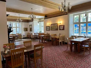 The Bull Hotel - Image 4