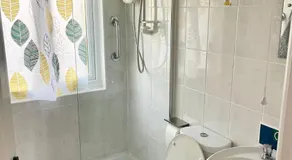 Modern holiday home in St Ives - Image 2