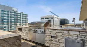 Modern Downtown Dallas City View High-Rise, Free Parking, Pool, Gym - Image 4