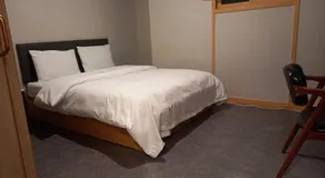 Mong Motel - Image 5