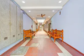 Hotel O Le Stay Inn - Image 2