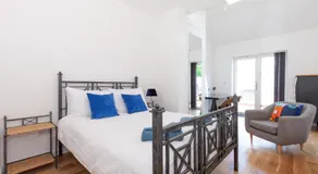 23A Wharton Road - Image 2