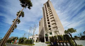 E Hotel - Image 4