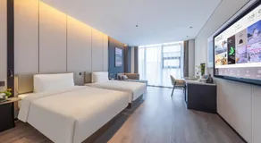 Guangzhou Panyu Chimelong Wanbo centre Atour X Hotel - Free Shuttle Bus to Conton Fair Conplex during 1st 2nd Phase & Coffee Togo & Laundry and Drying services & Midnight Snack - Image 2