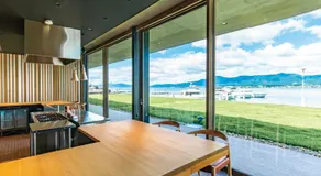 YANMAR SUNSET MARINA CLUBHOUSE&HOTEL - Image 5