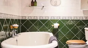 Stylish Private Flat Near St. Andrews Golf Course - Image 2