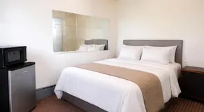 Budget INN - Image 2