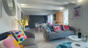 Luxury holiday cottage by the harbour in St Mawes - Image 3