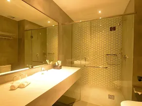 Rogers Hotel Manado - Image 4
