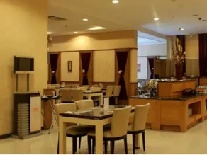 Galeri Ciumbuleuit Family & Business Hotel - Image 5
