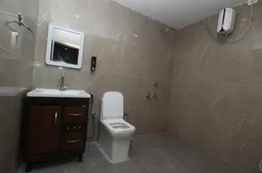 HOTEL SPACE SETTER - Image 5