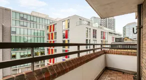 Top Rated 2BR and Balcony by Old St for 6 - Image 4