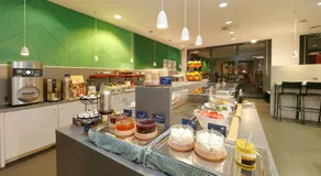 MEININGER Hotel Berlin Hauptbahnhof - Image 2