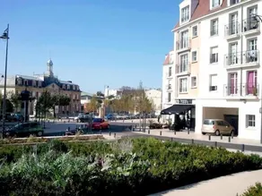 Hôtel des Bains 24h 7j Paris centre à 10 min - Image 3