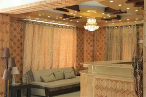 Grandeur Hotel - Image 4