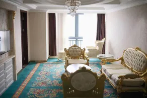 Yixi Hotel (Kaicheng Avenue South Rainbow Store) - Image 4
