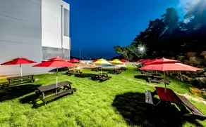 JnB Hotel - Image 3