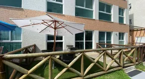 Flat Terreo Muro Alto Condomínio Clube com Sala Reversível para segundo quarto - Image 3
