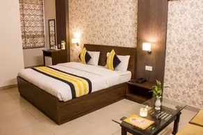 OYO 9594 Hotel Shree Residency - Image 2