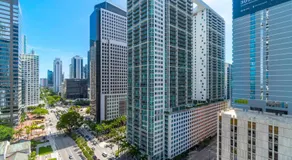 Brickell Nights, Icon Lights 1BR Luxe Stay - Image 4