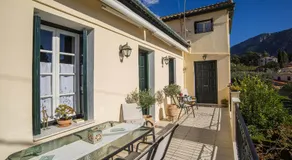 Cozy Attic Suite - Elia Apartments Chrisso - Image 2